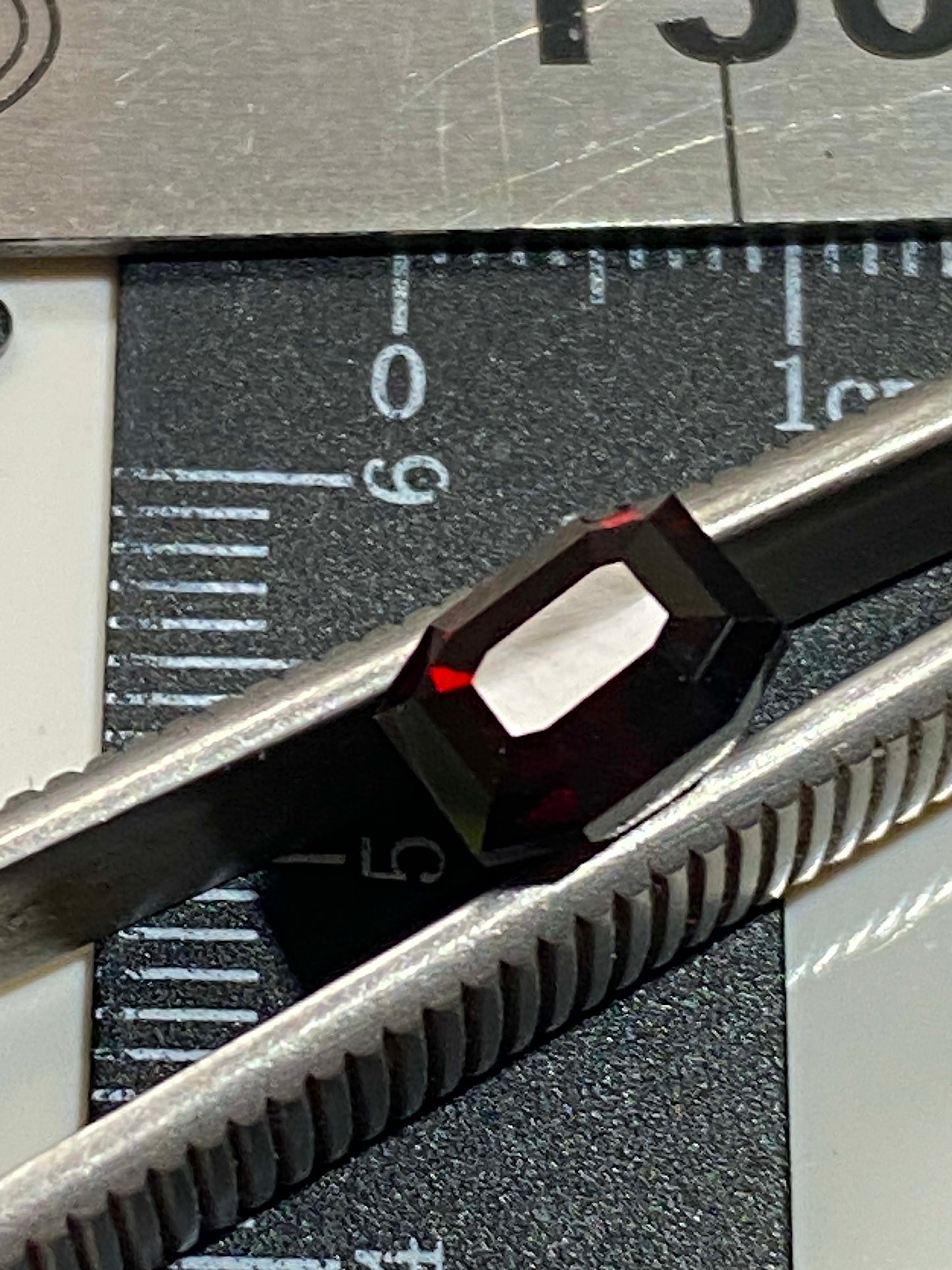 ANDRADITE GARNET GEMSTONE : WESSELS MINE, SOUTH AFRICA. 3.10Ct MFG4820