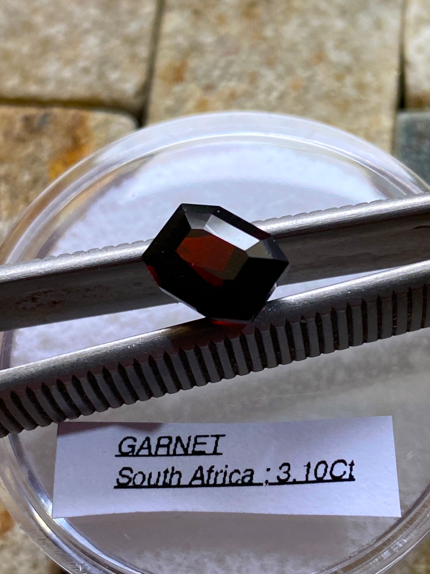 ANDRADITE GARNET GEMSTONE : WESSELS MINE, SOUTH AFRICA. 3.10Ct MFG4820