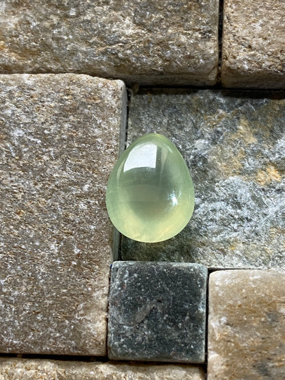 PREHNITE NATURAL GEMSTONE : MATIA, KAYES REGION, MALI  5.98Ct MFG4821