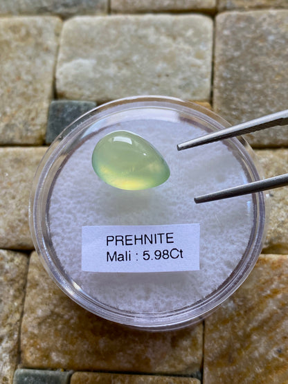 PREHNITE NATURAL GEMSTONE : MATIA, KAYES REGION, MALI  5.98Ct MFG4821