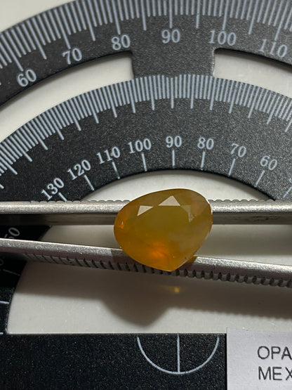 OPAL NATURAL GEMSTONE : CARBPNERA MINE, QUERETARO, MEXICO  3.00Ct MFG4822