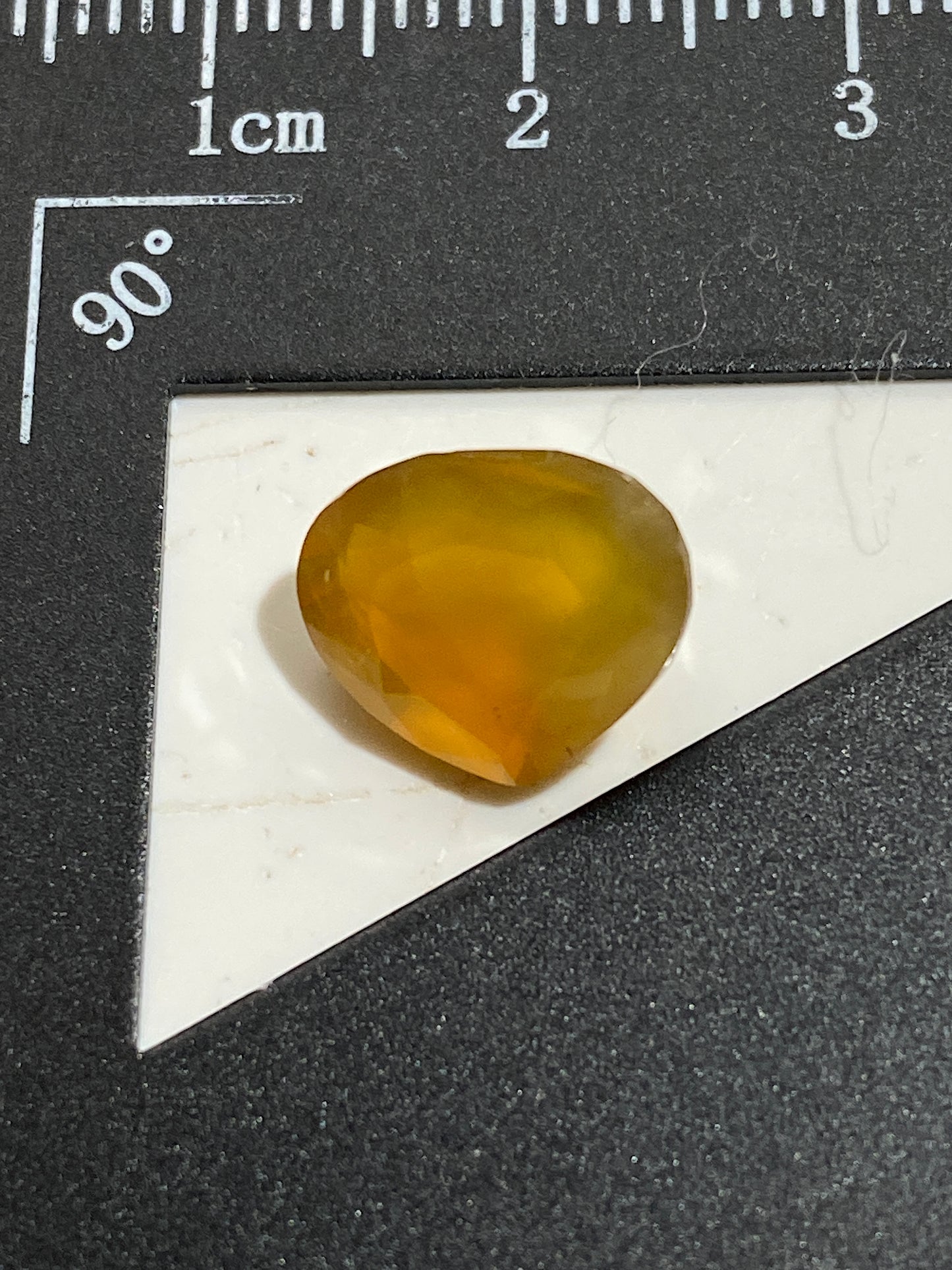 OPAL NATURAL GEMSTONE : CARBPNERA MINE, QUERETARO, MEXICO  3.00Ct MFG4822