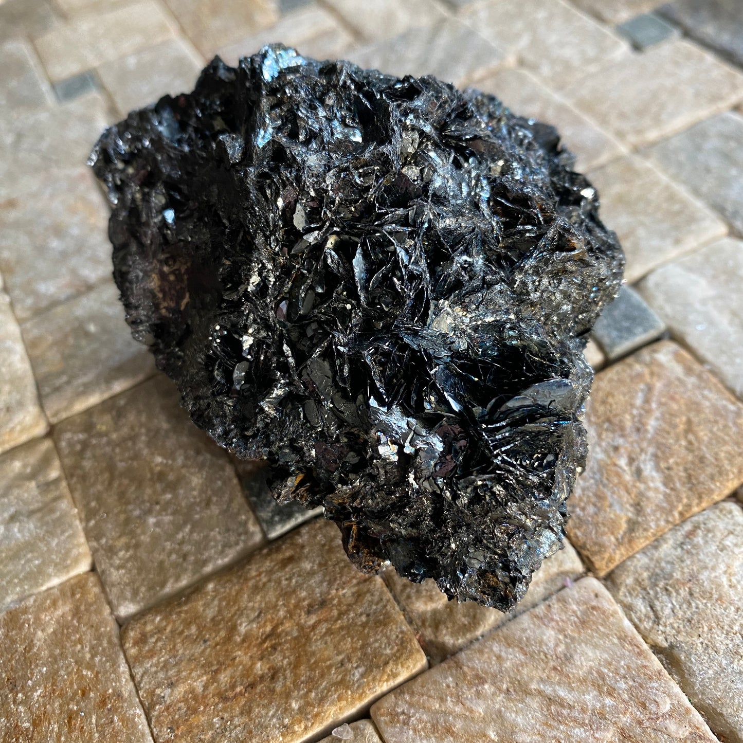 HEMATITE FROM ELBA ISLAND, TUSCANY, ITALY.  260g MF2168