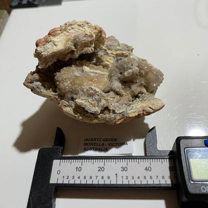 QUARTZ GEODE : MORELLA, VICTORIA, AUSTRALIA. 84g. MF5438