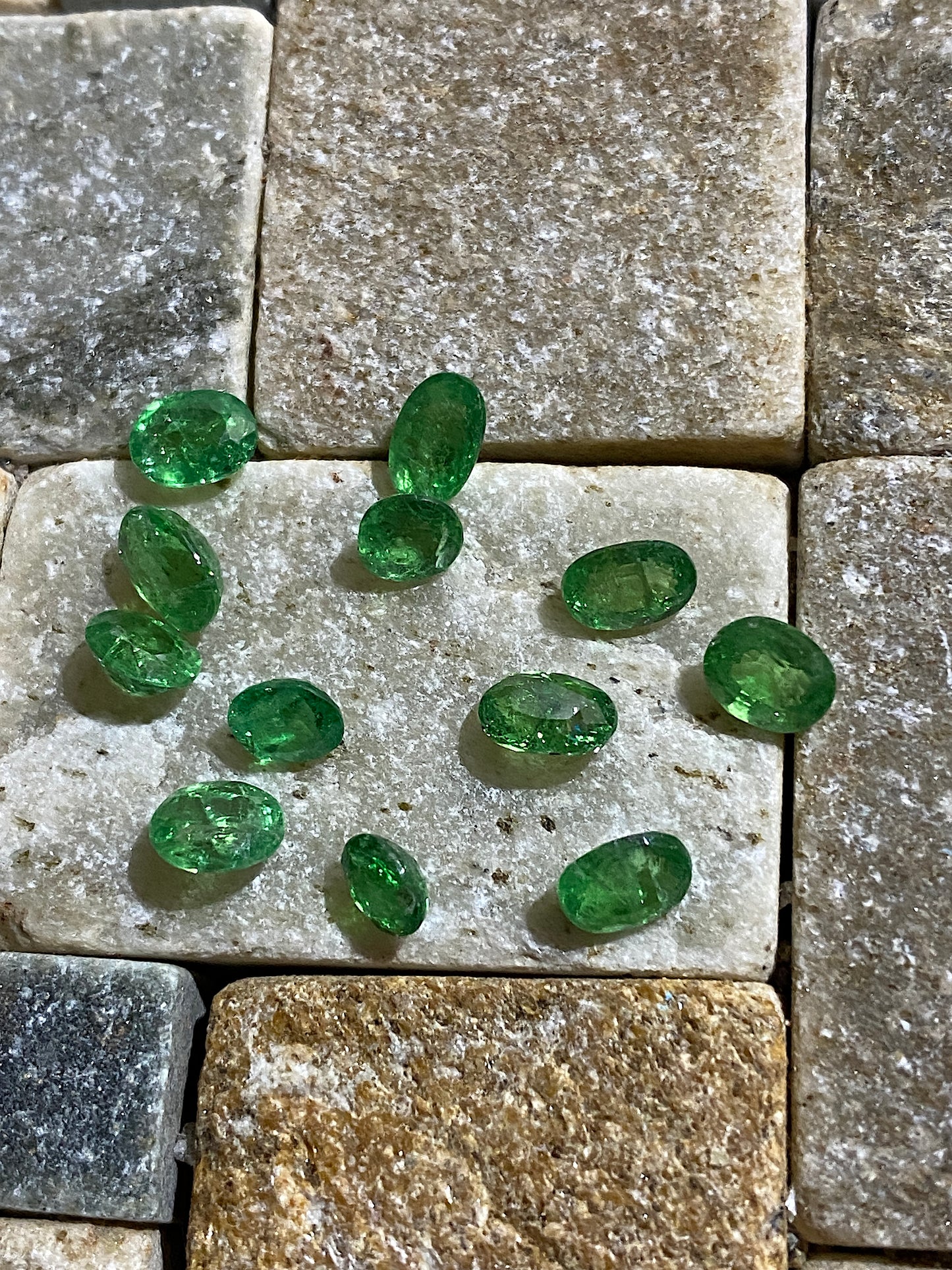 TSAVORITE [TSAVOLITE] RARE NATURAL GEMSTONES : MERALANI, TANZANIA 6.01Ct MFG4825