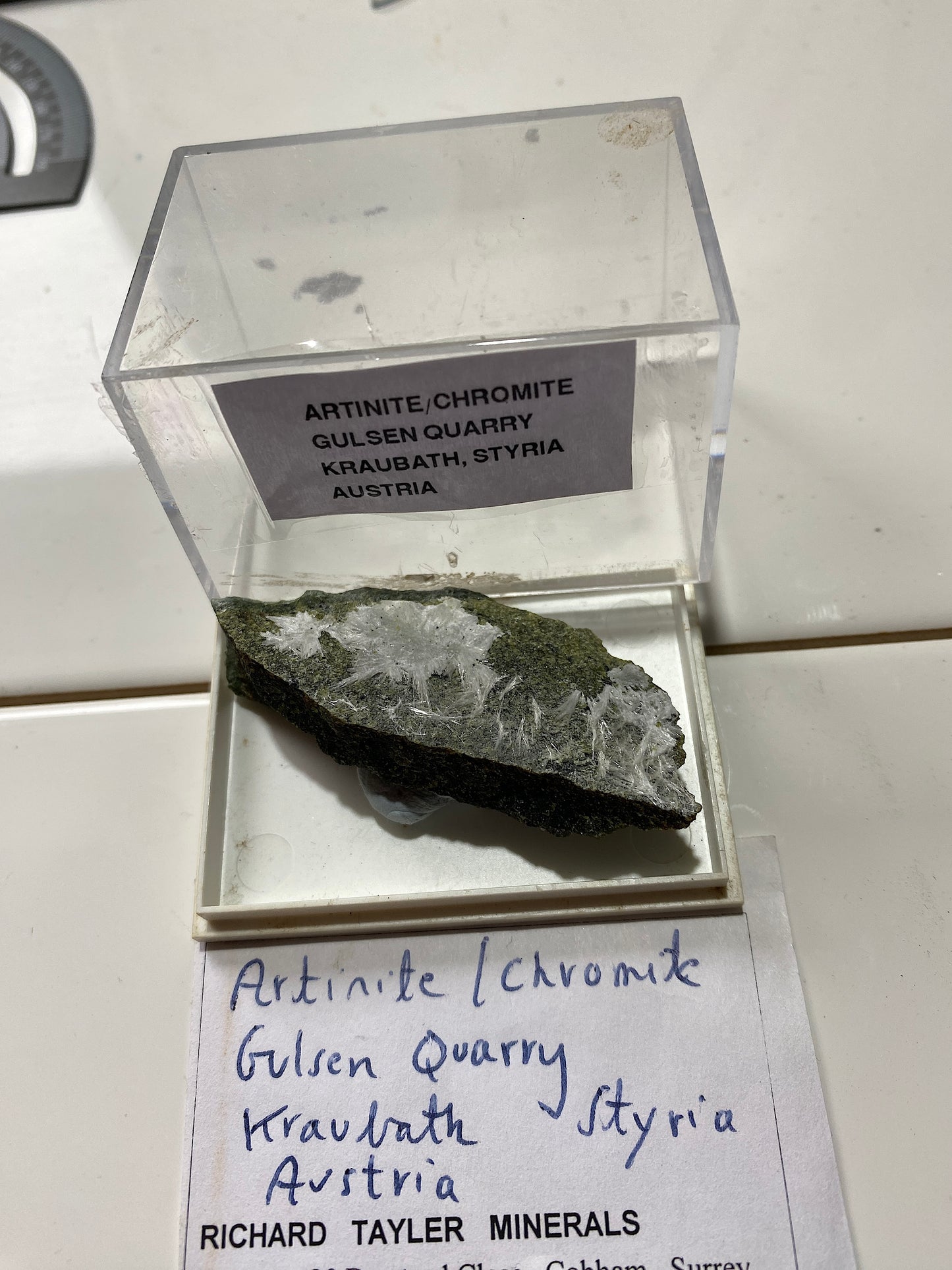 ARTINITE/CHROMITE : GULSEN QUARRY, STYRIA, AUSTRIA. 14g MF4734