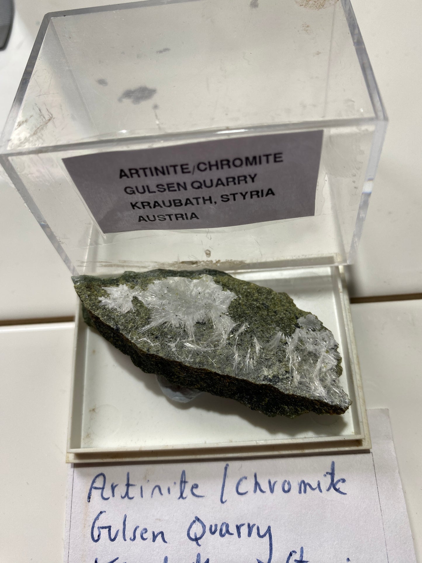 ARTINITE/CHROMITE : GULSEN QUARRY, STYRIA, AUSTRIA. 14g MF4734