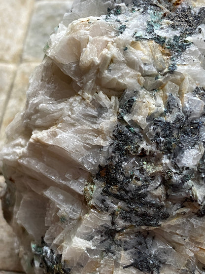 EMPLEKTITE ETC : DANIEL MINE, WITTICHEN, FREIBURG, GERMANY. 167g MF4735