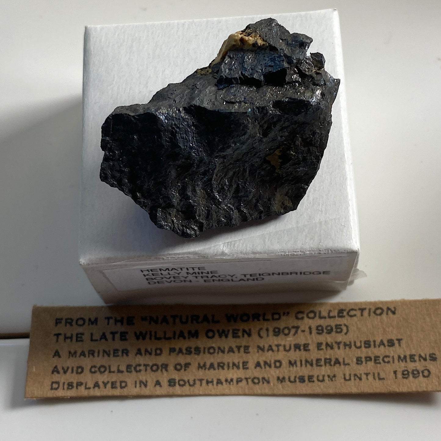 HEMATITE  - KELLY MINE, BOVEY TRACY, DEVON, ENGLAND 58g. MF2346