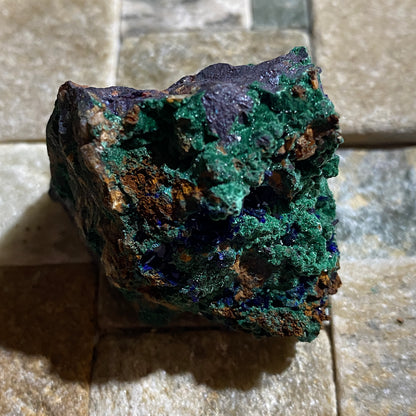 MALACHITE WITH CUPRITE : MINERAL HILL, CONDOBOLIN, N.S.W.  AUSTRALIA  73g MF5443