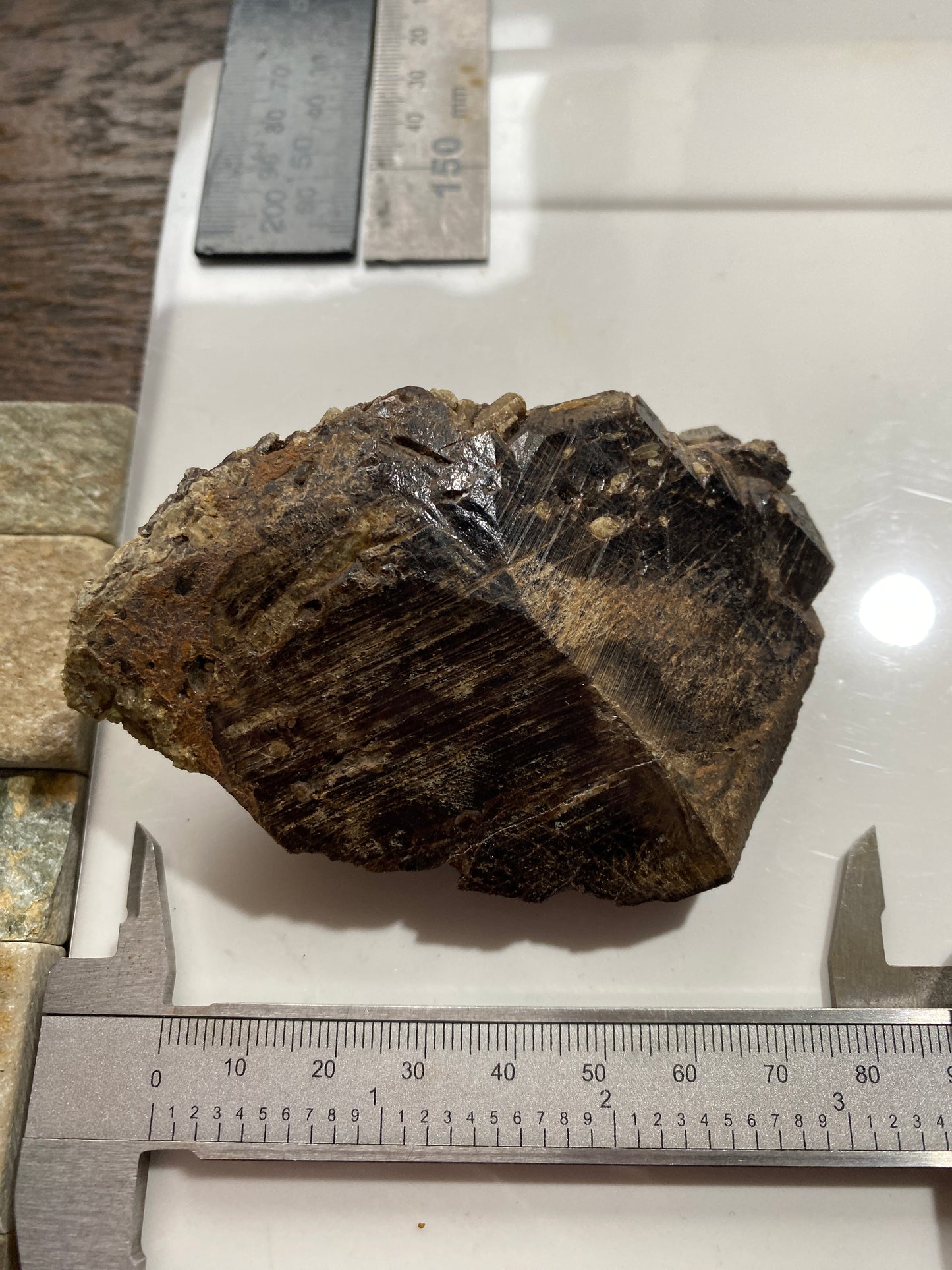 TITANITE/FLUORAPATITE : TORY HILL MINING DISTRICT, ONTARIO, CANADA 1843g MF4736