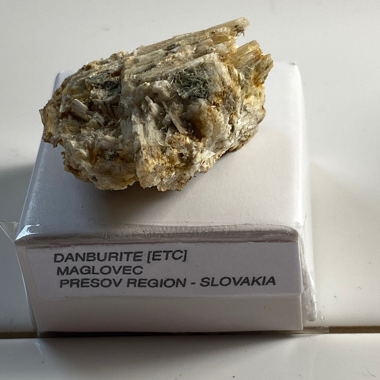 DANBURITE ON MATRIX - MAGLOVEC, SLOVAKIA  12g. MF2347