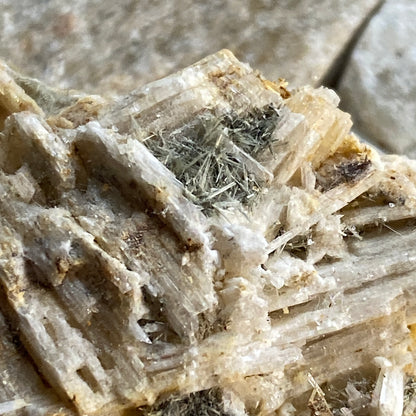 DANBURITE ON MATRIX - MAGLOVEC, SLOVAKIA  12g. MF2347