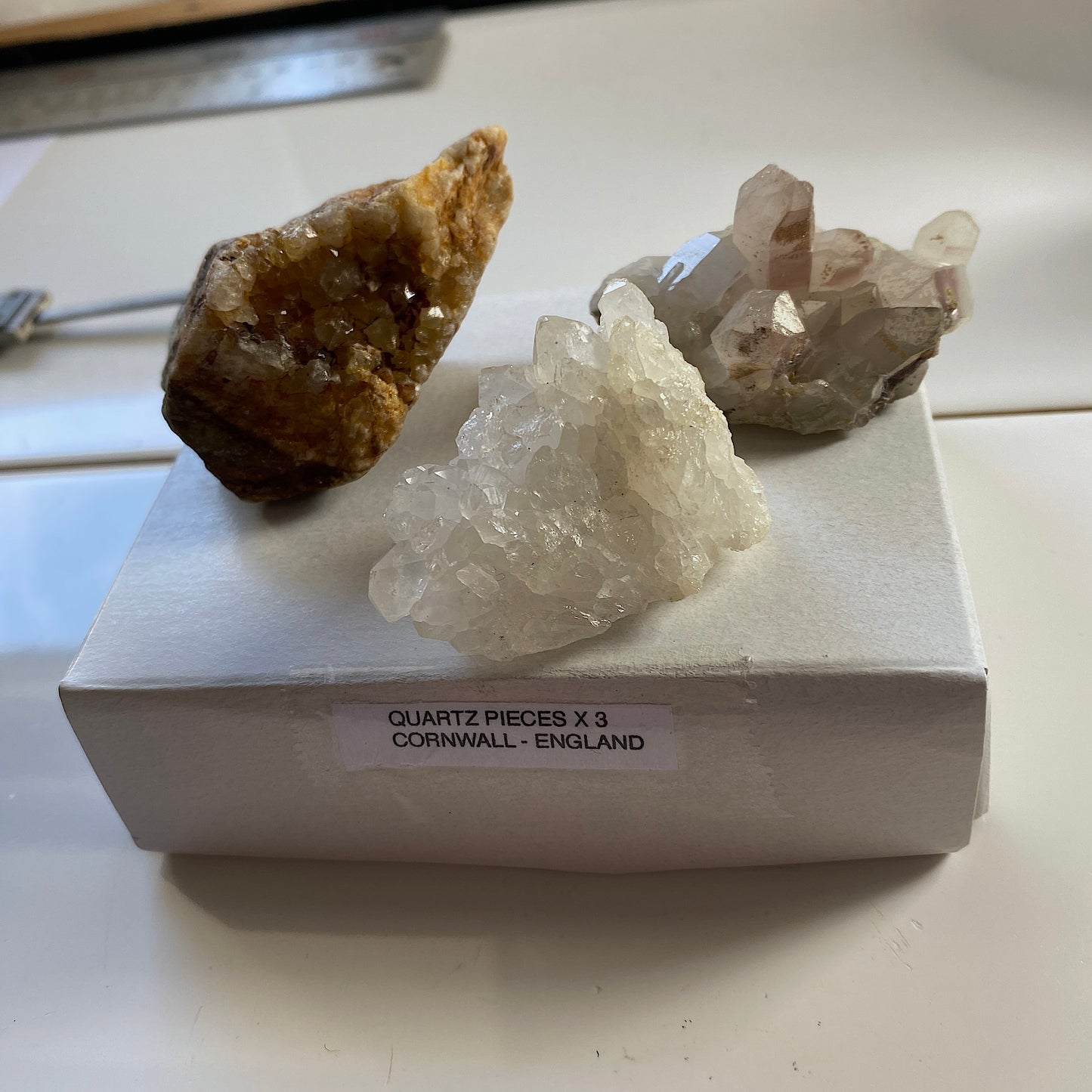 QUARTZ SPECIMENS FROM CORNWALL X 3 TOTAL 134g  MF2349