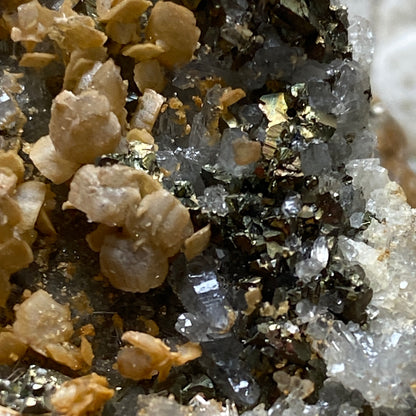 SIDERITE/DOLOMITE/PYRITE ETC ETC - CAVNIC MINE, MARAMURES COUNTY, ROMANIA 260g MF940