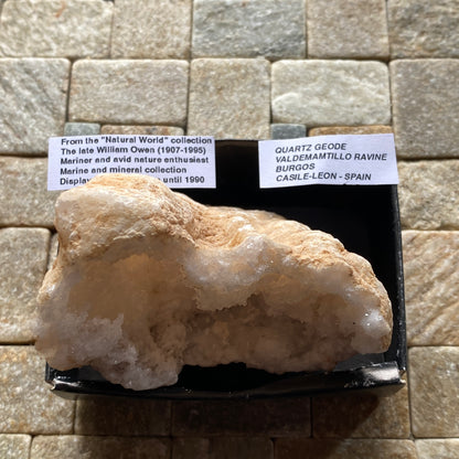 EXQUISITE QUARTZ GEODE - VALDEMANTILLO RAVINE, CASILE-LEON, SPAIN 111g MF949