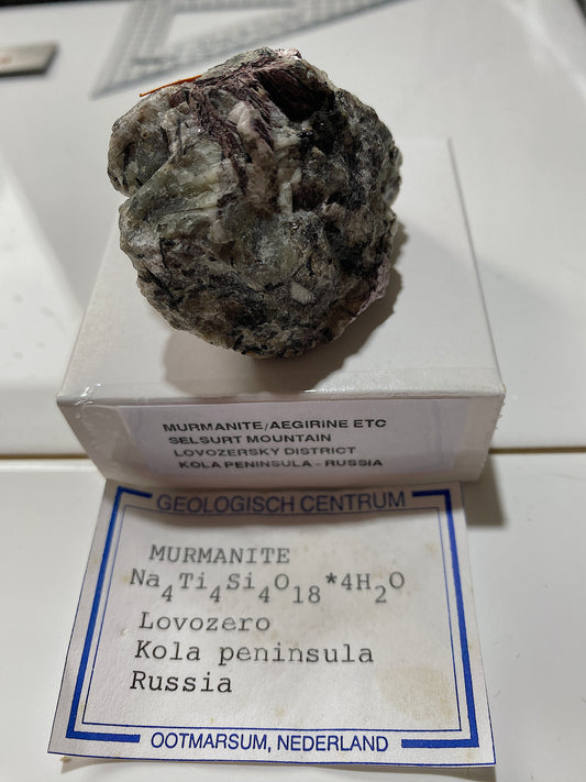 MURMANITE [ETC] : SELSURT MOUTAIN, KOLA PENINSUAL, RUSSIA 63g MF4824