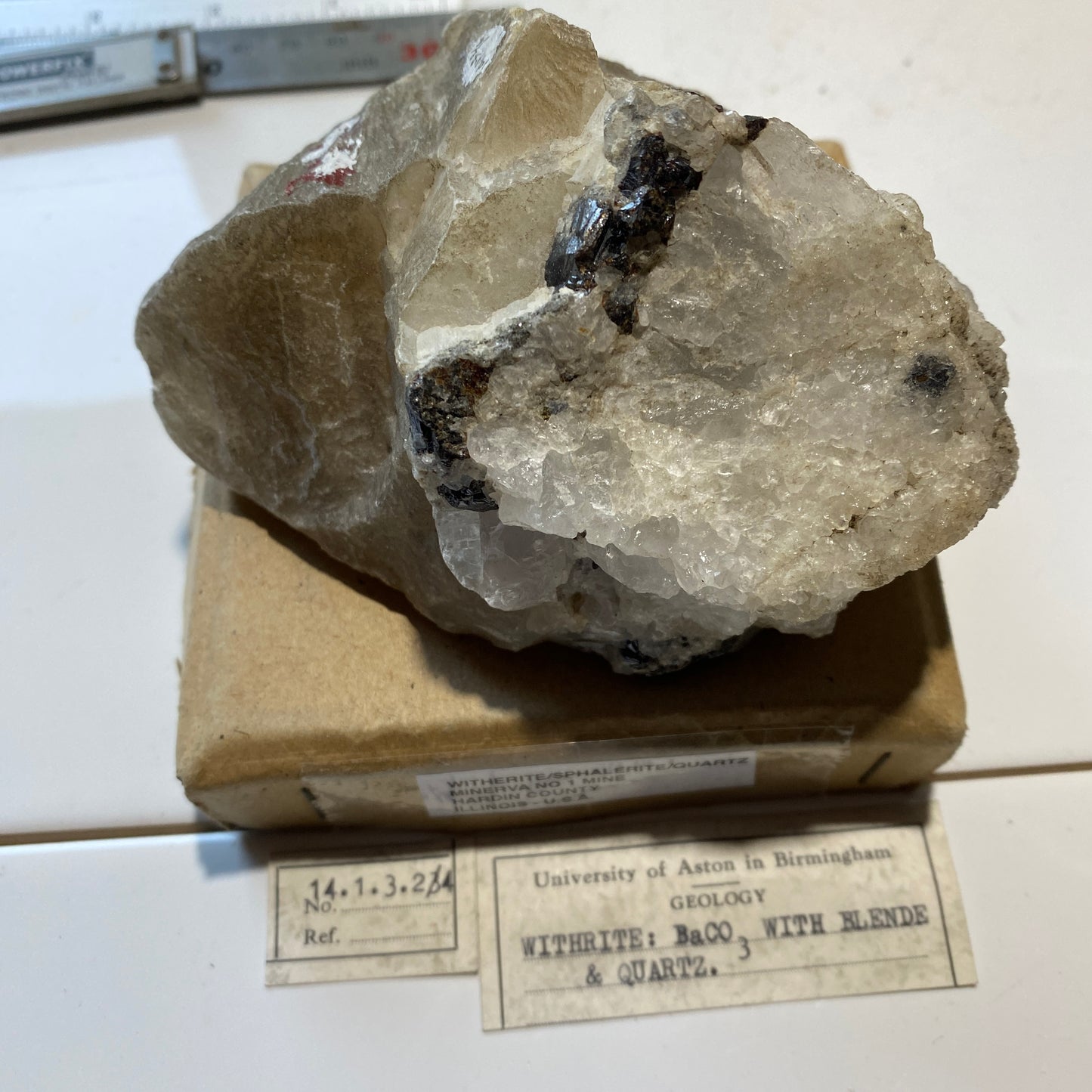 WITHERITE [ETC] - MINERVA NO 1 MINE, HARDIN COUNTY, ILLINOIS, U.S.A 875g MF944