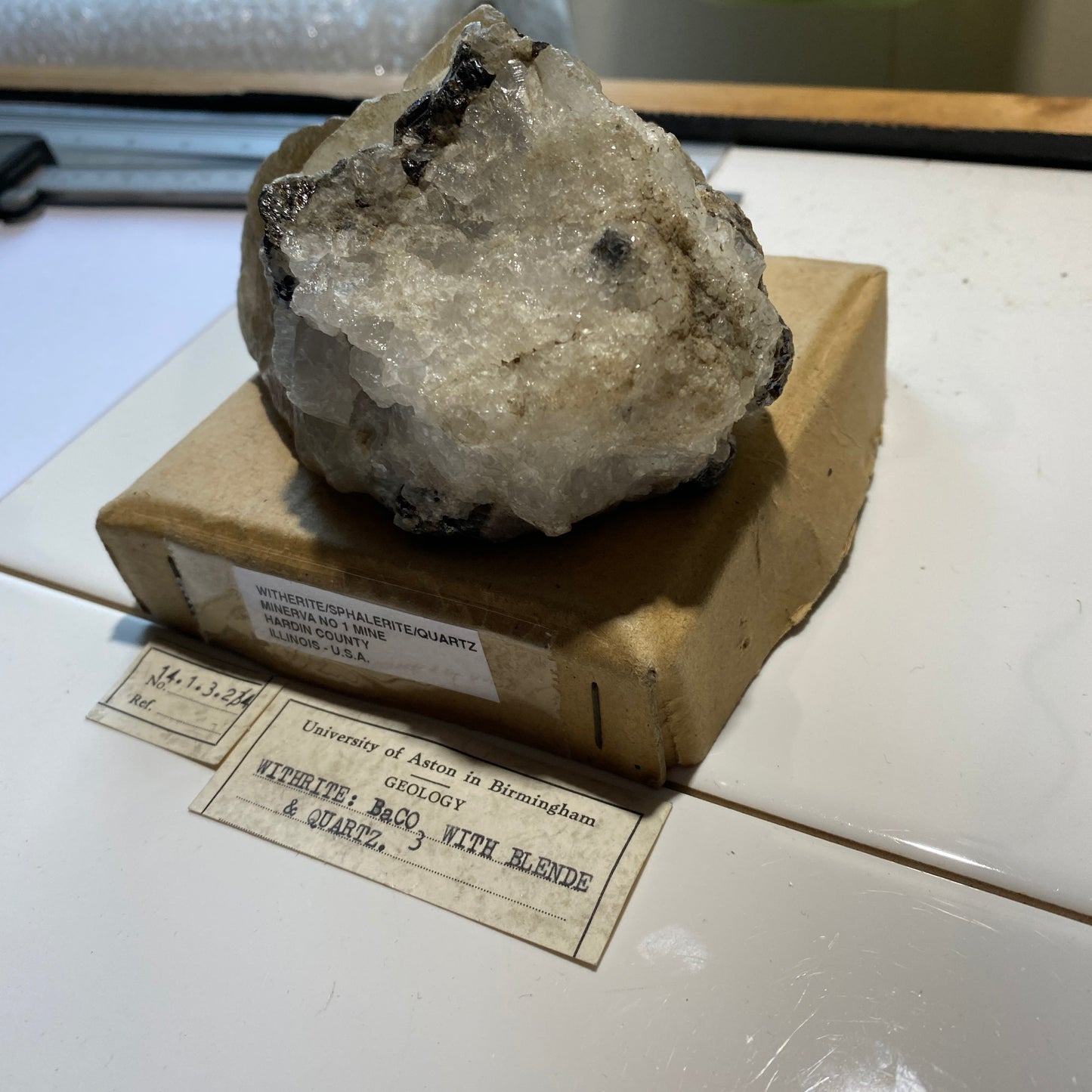 WITHERITE [ETC] - MINERVA NO 1 MINE, HARDIN COUNTY, ILLINOIS, U.S.A 875g MF944