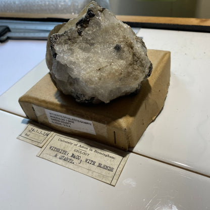 WITHERITE [ETC] - MINERVA NO 1 MINE, HARDIN COUNTY, ILLINOIS, U.S.A 875g MF944