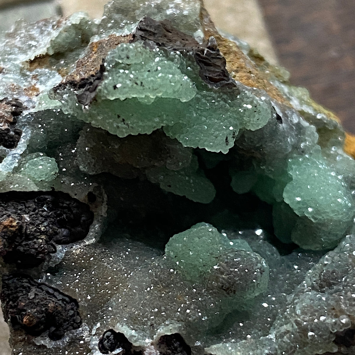 SMITHSONITE : TSUMEB MINE, OSHIKOTO, NAMIBIA. 87g MF5469