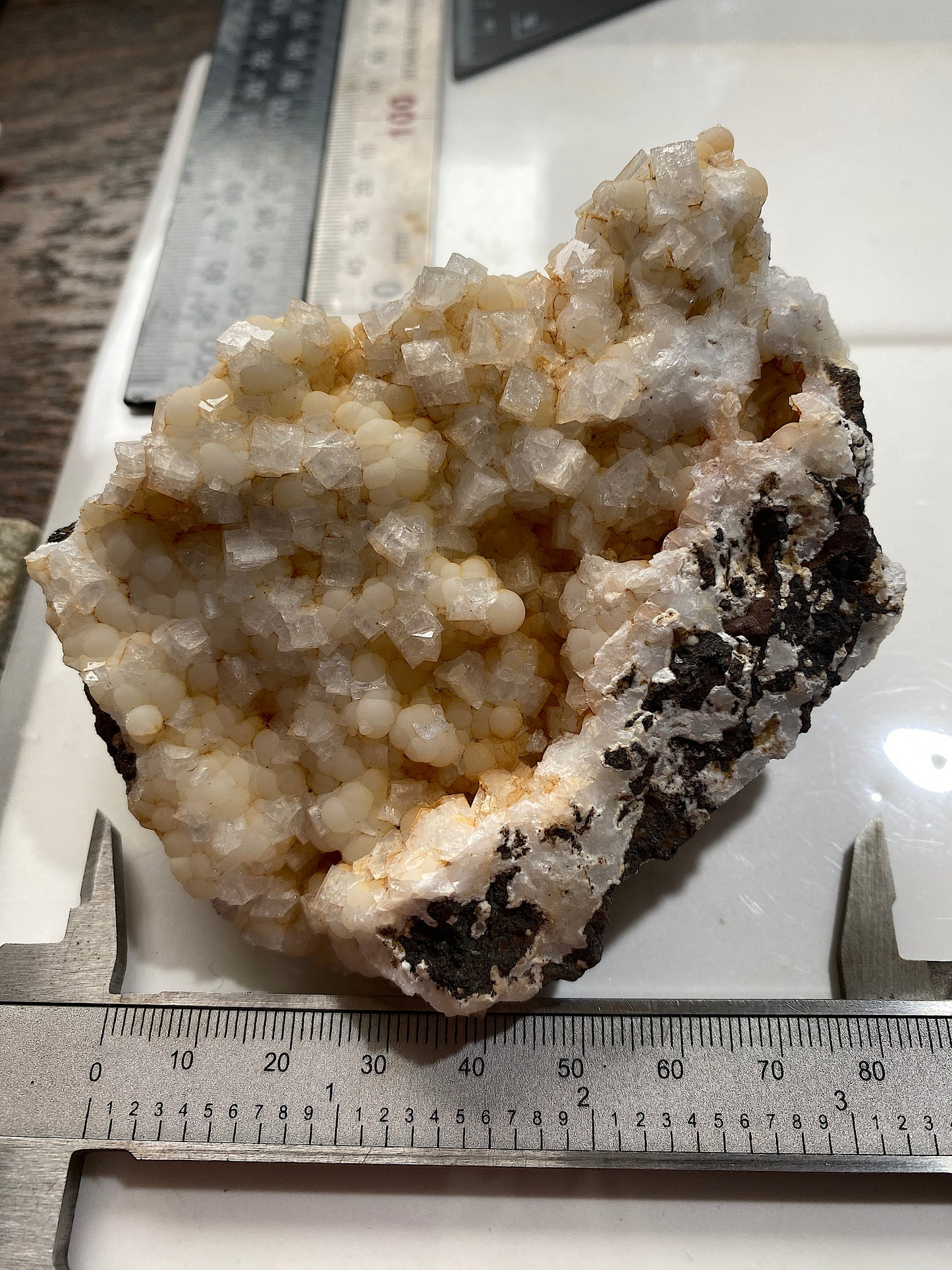 CHABAZITE & THOMSONITE : BJARNASTADALID, WESTFJORDS, ICELAND 205g MF4827
