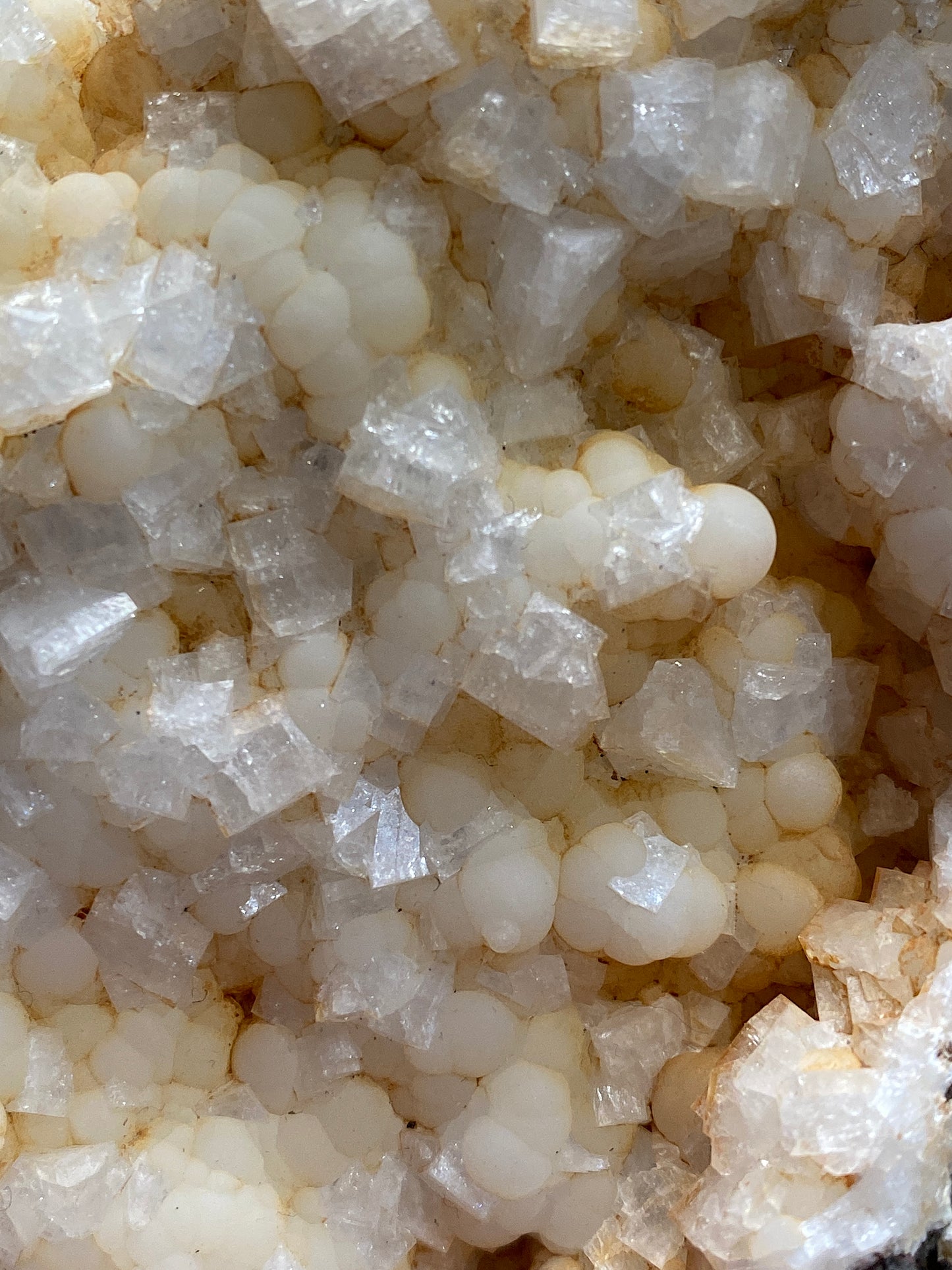 CHABAZITE & THOMSONITE : BJARNASTADALID, WESTFJORDS, ICELAND 205g MF4827