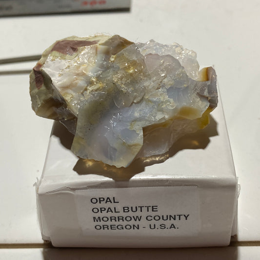 OPAL : OPAL BUTTE, MORROW COUNTY, OREGON, U.S.A.  36g. MF5472