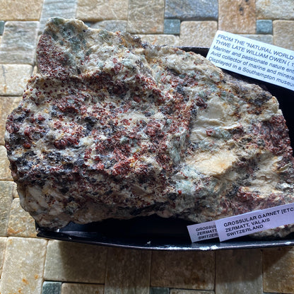 GROSSULAR [HESSONITE] GARNET ETC - POLLUX, ZERMATT, VALAIS, SWITZERLAND 904g MF993