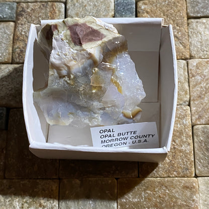 OPAL : OPAL BUTTE, MORROW COUNTY, OREGON, U.S.A.  36g. MF5472