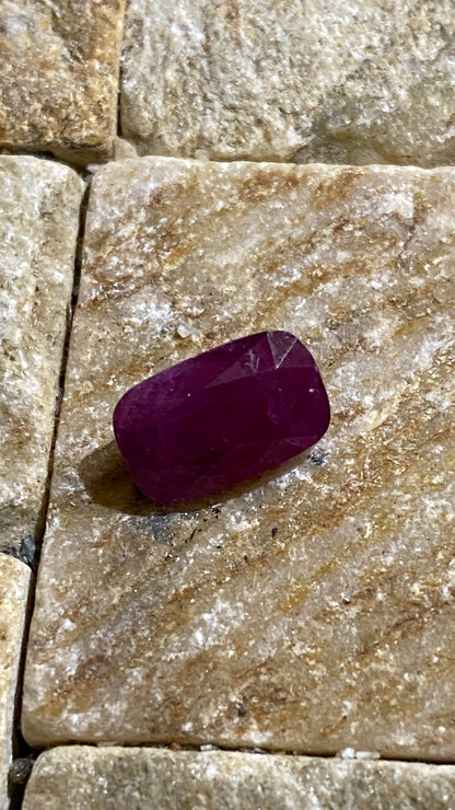 RUBY CORUNDUM NATURAL GEMSTONE : MOGOK, PWIN-Oo-LWIN, MANDALAY, MYANMAR 2.98Ct MFG4827