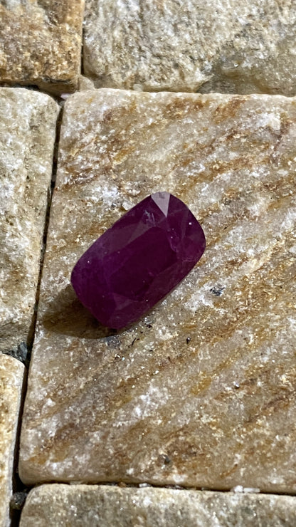 RUBY CORUNDUM NATURAL GEMSTONE : MOGOK, PWIN-Oo-LWIN, MANDALAY, MYANMAR 2.98Ct MFG4827
