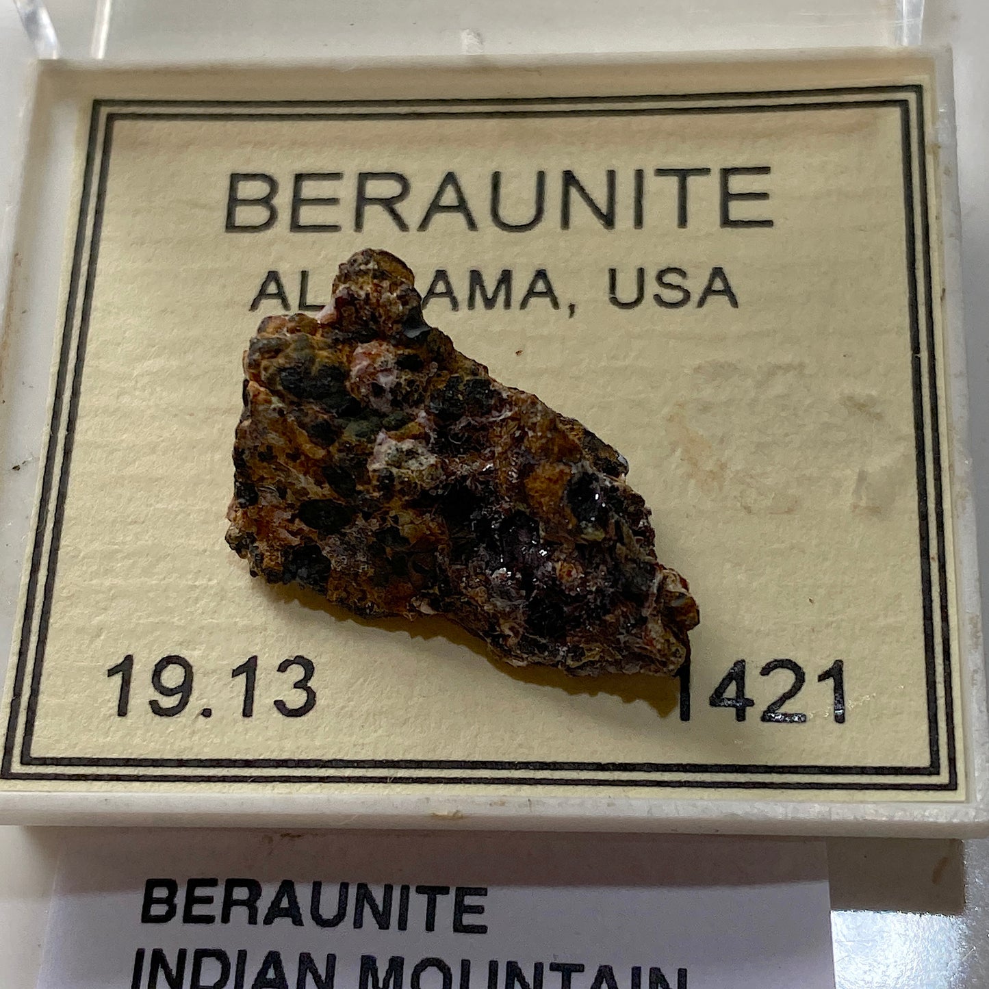 BERAUNITE [ETC] - INDIAN MOUNTAIN, CHEROKEE COUNTY, ALABAMA, U.S.A. 3g MF980