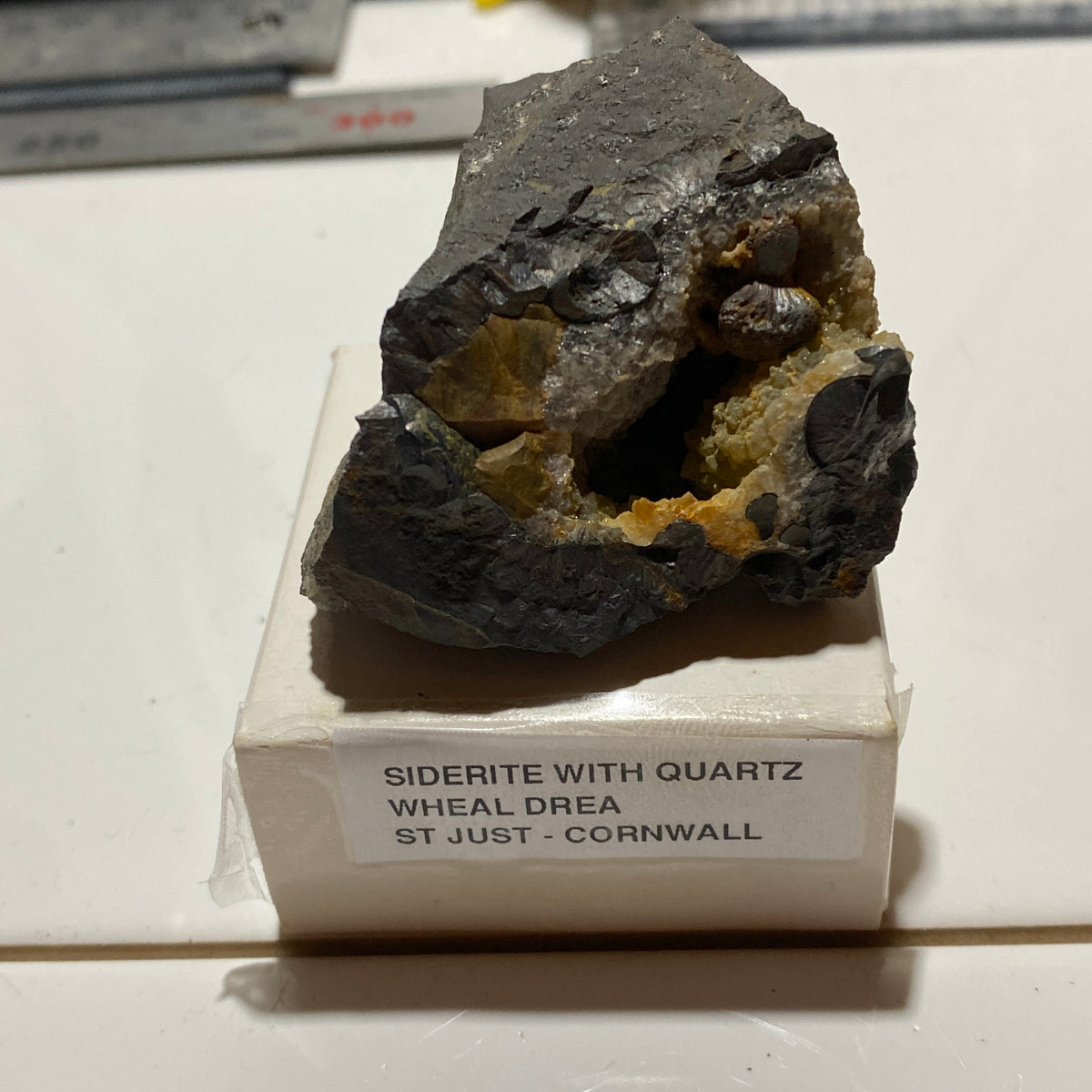 SIDERITE WITH QUARTZ : WHEAL DREA, BOTALLACK, ST JUST, CORNWALL  104g. MF5474