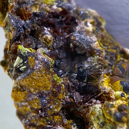 BERAUNITE [ETC] - INDIAN MOUNTAIN, CHEROKEE COUNTY, ALABAMA, U.S.A. 3g MF980