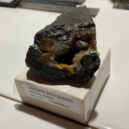 SIDERITE WITH QUARTZ : WHEAL DREA, BOTALLACK, ST JUST, CORNWALL  104g. MF5474