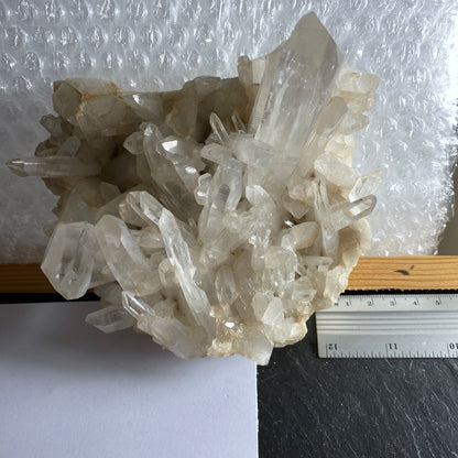 QUARTZ CRYSTAL ASSEMBLAGE, HIMALAYAS MTS, NEPAL SUBSTANTIAL 1164g MF1550