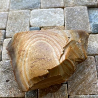 UNUSUAL CHERT/FLINT : SRODBORZE, VOIVODESHIP, POLAND. 101g MF5477