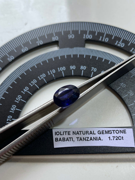 IOLITE NATURAL GEMSTONE : BABATI, MANYARA, TANZANIA. 1.72Ct MFG4831