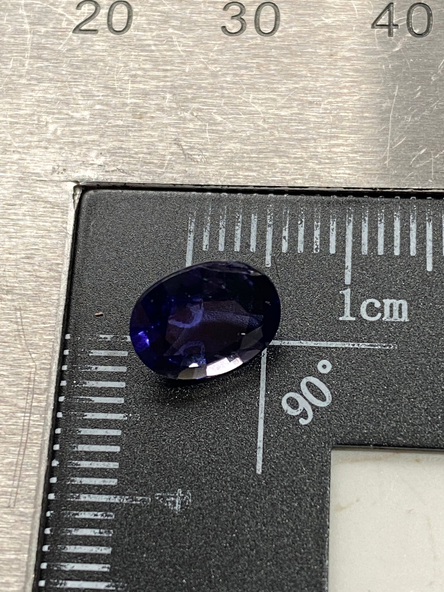 IOLITE NATURAL GEMSTONE : BABATI, MANYARA, TANZANIA. 1.72Ct MFG4831