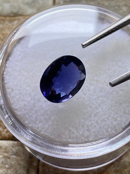 IOLITE NATURAL GEMSTONE : BABATI, MANYARA, TANZANIA. 1.72Ct MFG4831