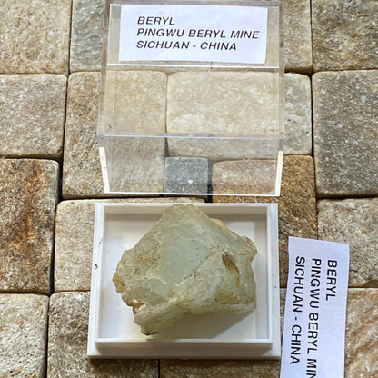 BERYL : PINGWU BERYL MINE, PINGWU COUNTY, SICHUAN, CHINA 18g MF5479