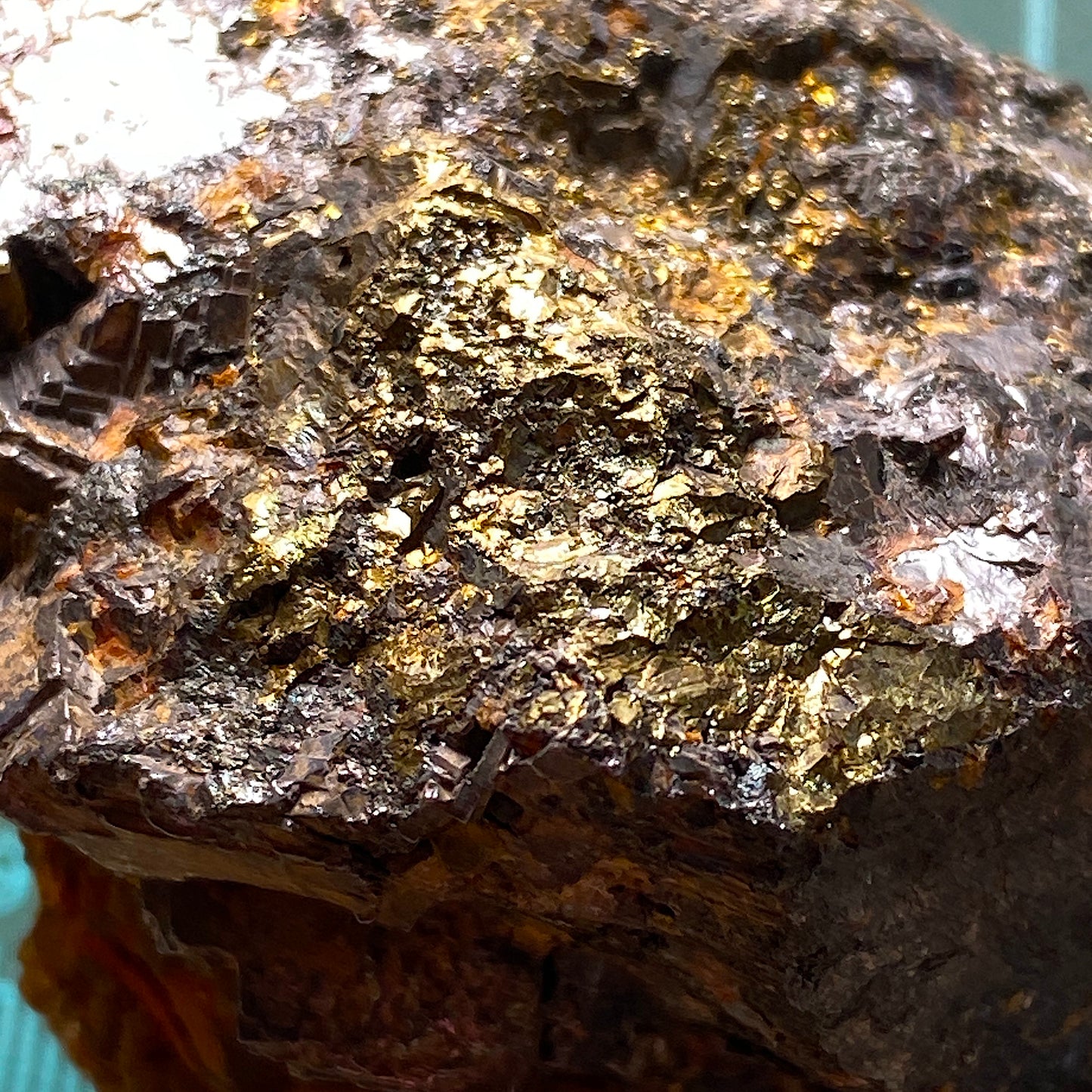 ORE SPECIMEN - TURT MINE, OAS MOUNTAINS, SATU MARE  ROMANIA 283g MF1002