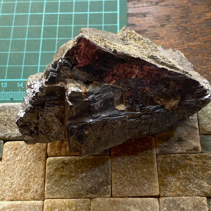 MINERAI DE GALÈNE SOLIDE DE LA MINE BORIEVA, BULGARIE LOURD 1020g MF1006