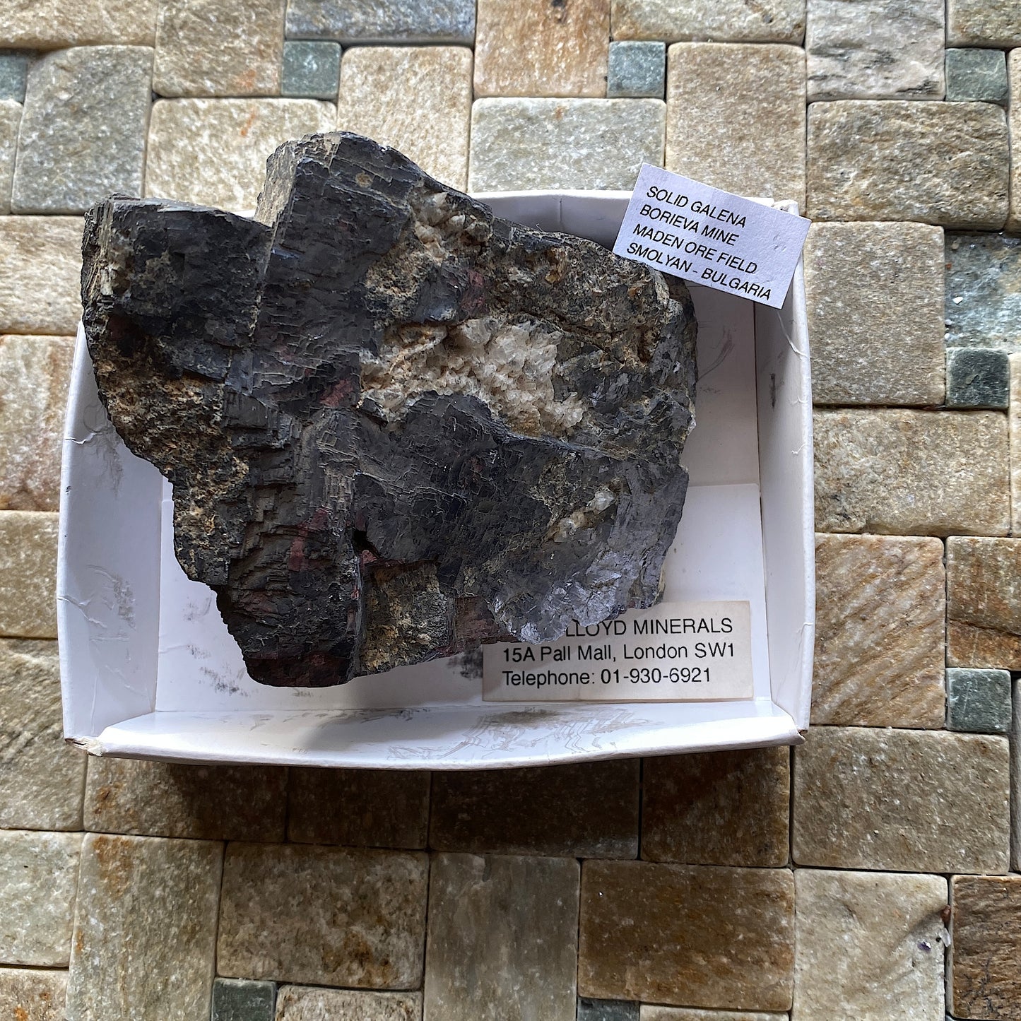 MINERAI DE GALÈNE SOLIDE DE LA MINE BORIEVA, BULGARIE LOURD 1020g MF1006