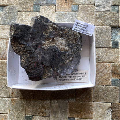 MINERAI DE GALÈNE SOLIDE DE LA MINE BORIEVA, BULGARIE LOURD 1020g MF1006