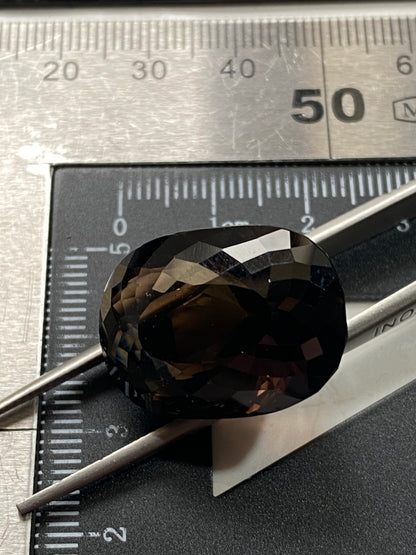 SMOKE QUARTZ NATURAL GEMSTONE : MANSA DISTRICT, LUAPULA PROVINCE, ZAMBIA 39.16Ct MFG4834