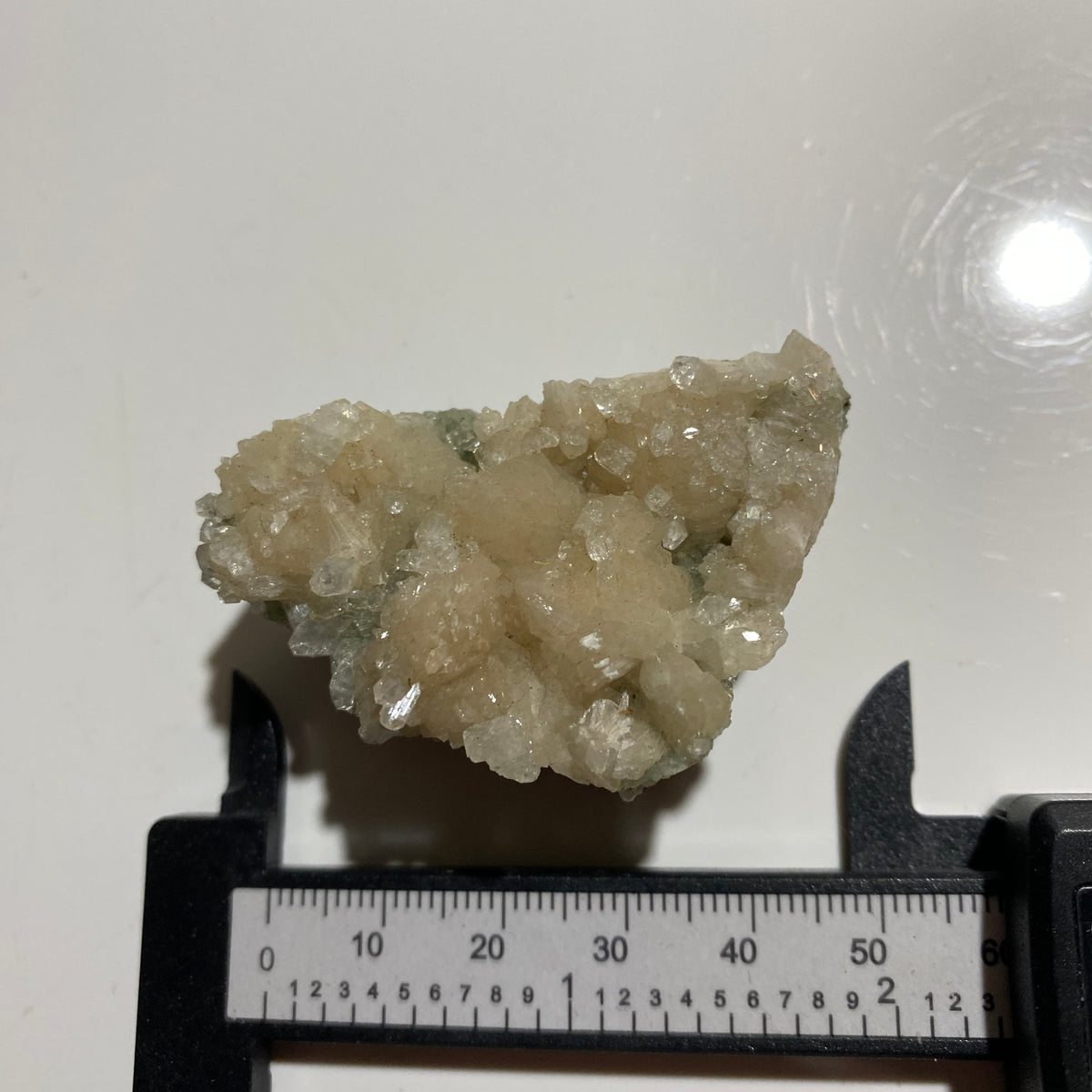 APOPHYLLITE CRYSTALS ON STILBITE : PASHAN QUARRY, PUNE, MAHARASHTRA, INDIA. 42g MF5482