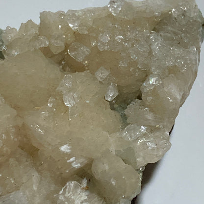 APOPHYLLITE CRYSTALS ON STILBITE : PASHAN QUARRY, PUNE, MAHARASHTRA, INDIA. 42g MF5482