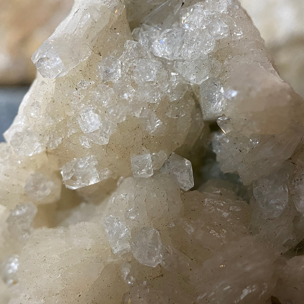 APOPHYLLITE CRYSTALS ON STILBITE : PASHAN QUARRY, PUNE, MAHARASHTRA, INDIA. 42g MF5482